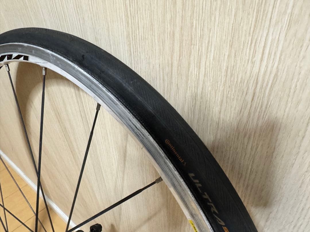 Mavic Ksyrium Equipe 700cホイール　シマノ11速