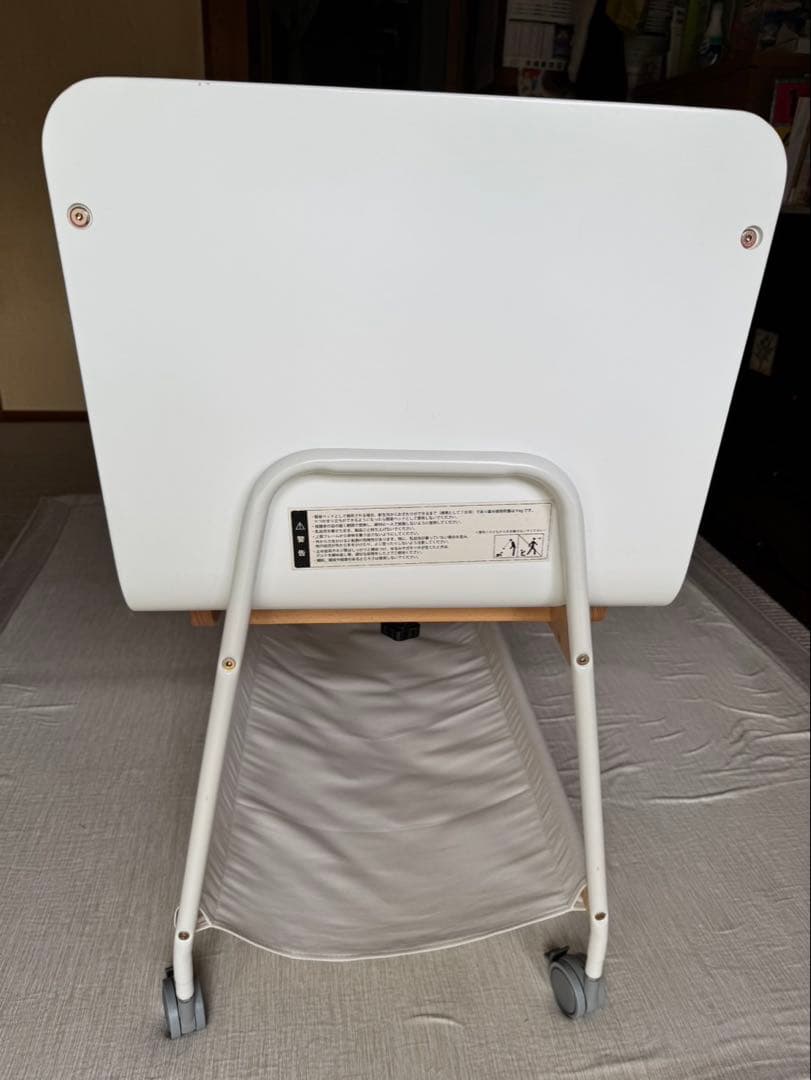 ベビーベッド　リリワゴン2 ホワイト