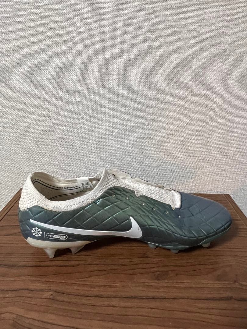 NIKEサッカースパイク ティエンポンエリート 30周年モデル　28cm FG