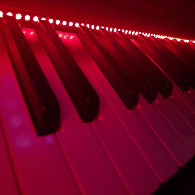 ピアノLEDビジュアライザー 電子ピアノ用 MIDI接続 配線済み