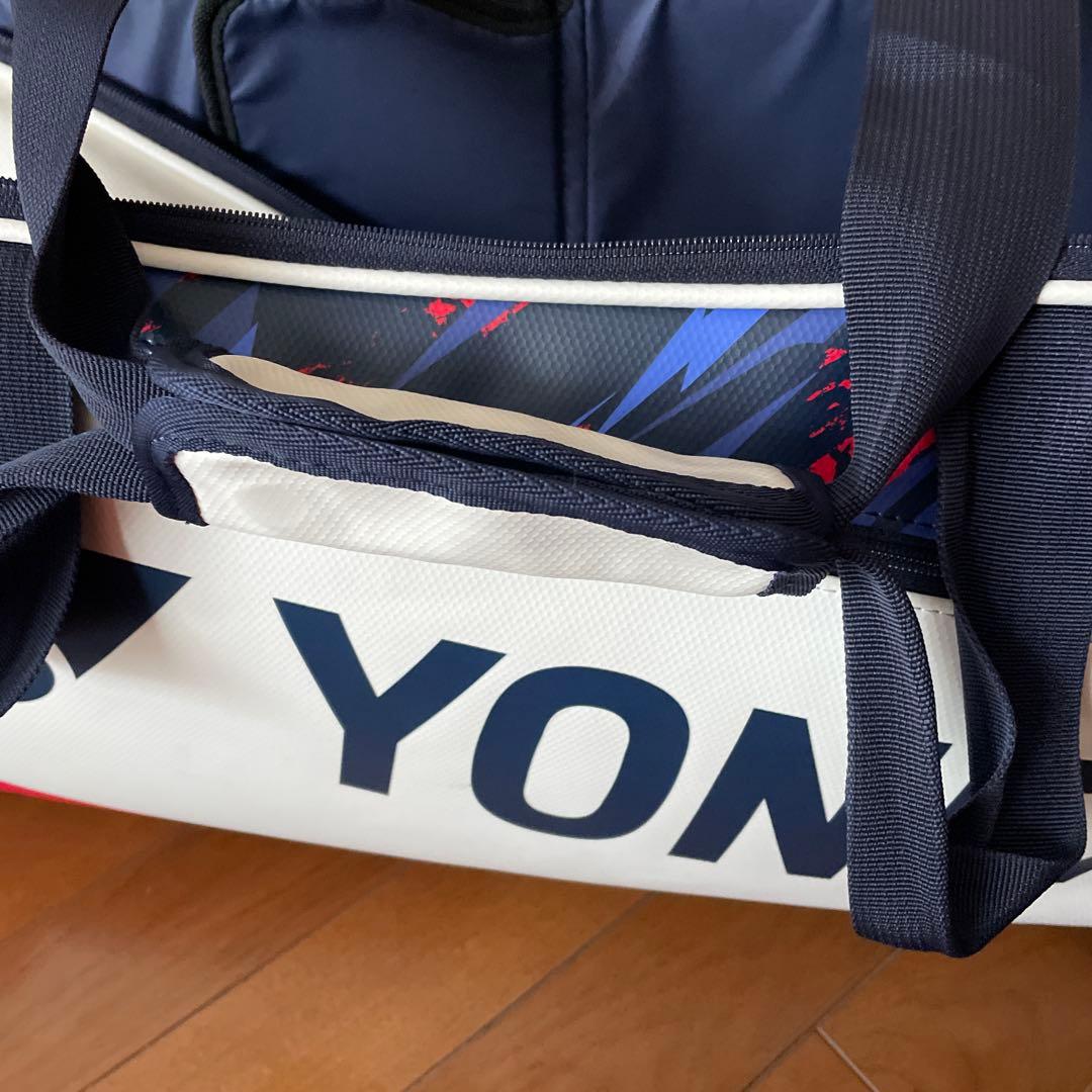 YONEX トーナメントバッグ 限定品　ホワイト/レッド