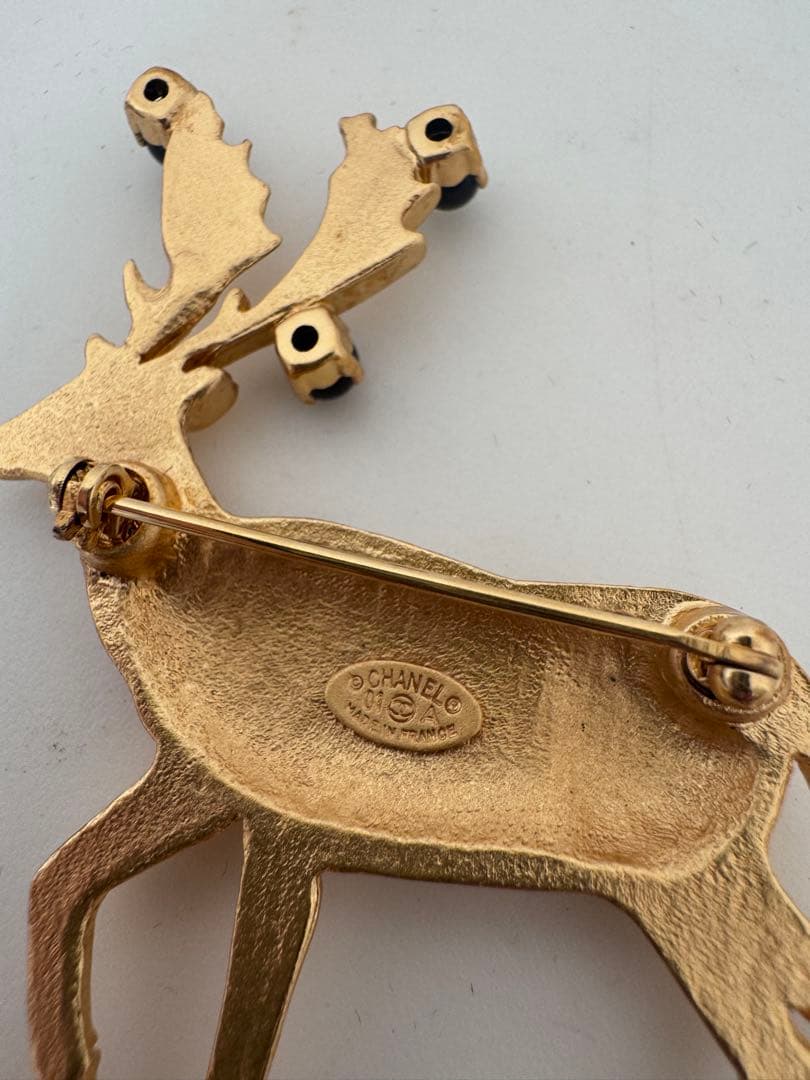 CHANEL ヴィンテージ ブローチ（トナカイ×ココマーク