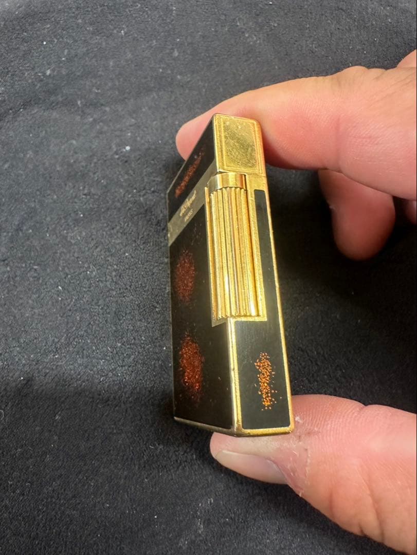 装飾的な金属ライター