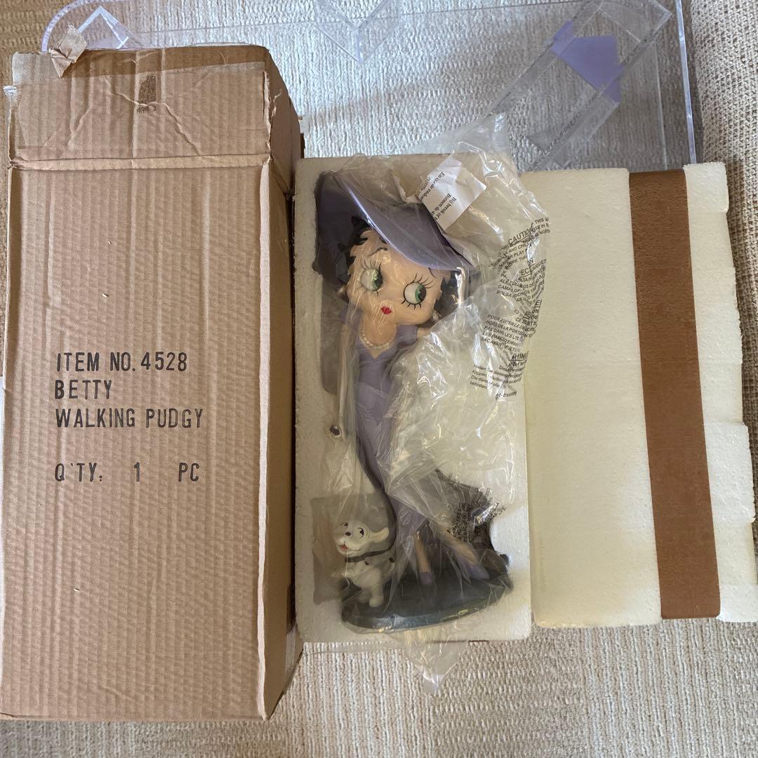 ベティちゃん　フィギュア　約35センチ