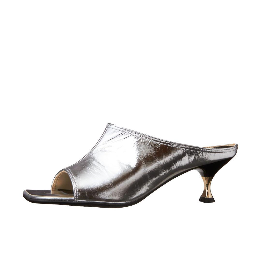 D.IANA シルバー ミュール オープントゥ ヒール約5cm