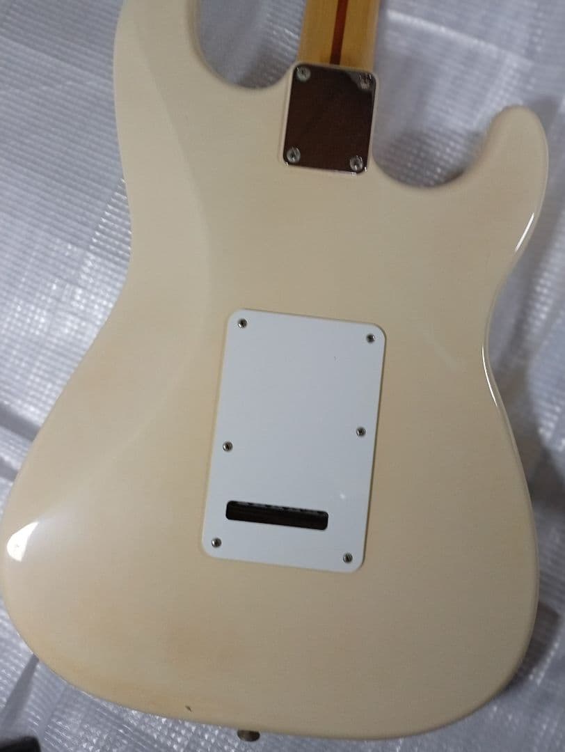 フェンダー メキシコ　ストラトキャスター レフティ　エレキギター