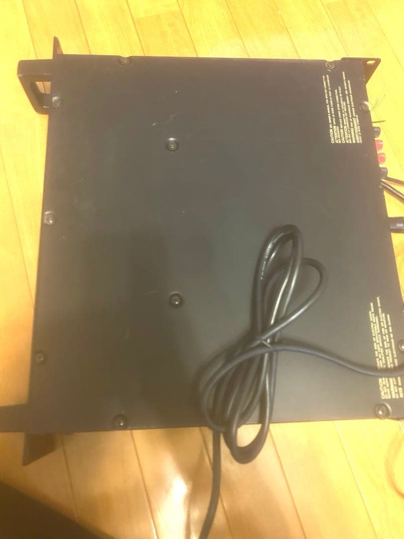 YAMAHA P1600 パワーアンプ 通電確認済 半年前まで使用