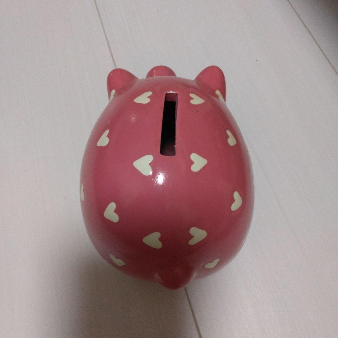 可愛いブタさん貯金箱