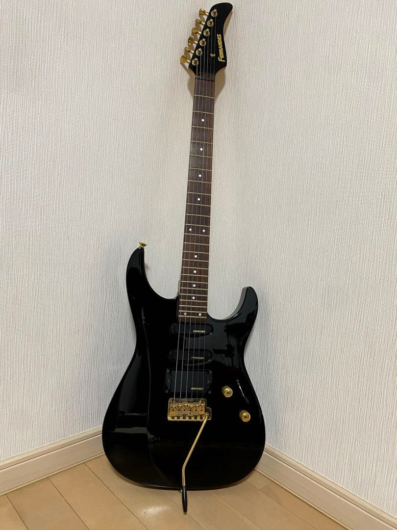 Fernandes フェルナンデス 黒xゴールドパーツ 美品 24フレット
