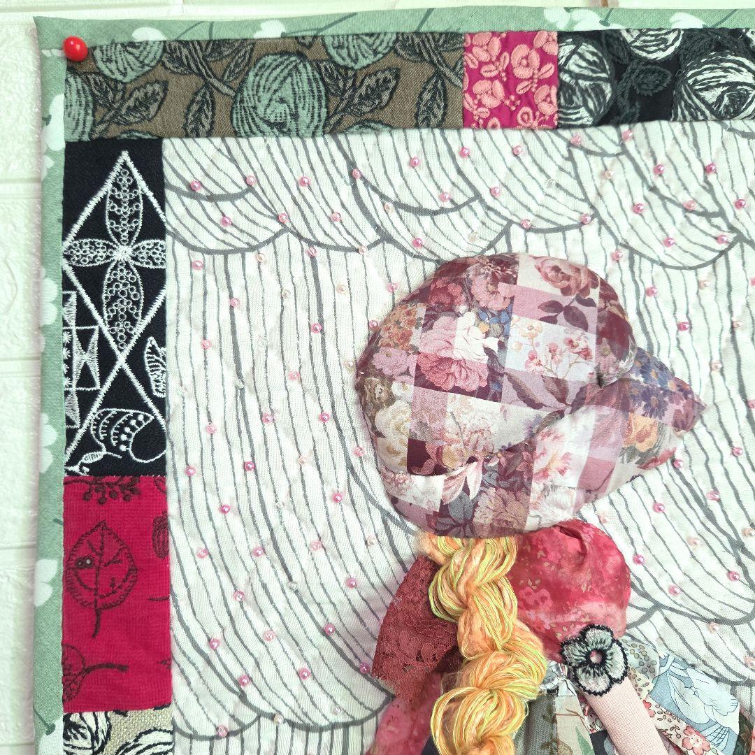 ハンドメイド　パッチワーク　スーちゃんタペストリー