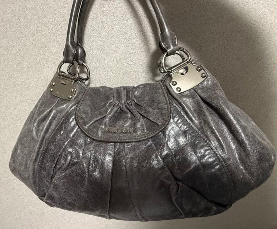 ヴィンテージ miumiu ミュウミュウ　ギャザーレ ザーバッグ