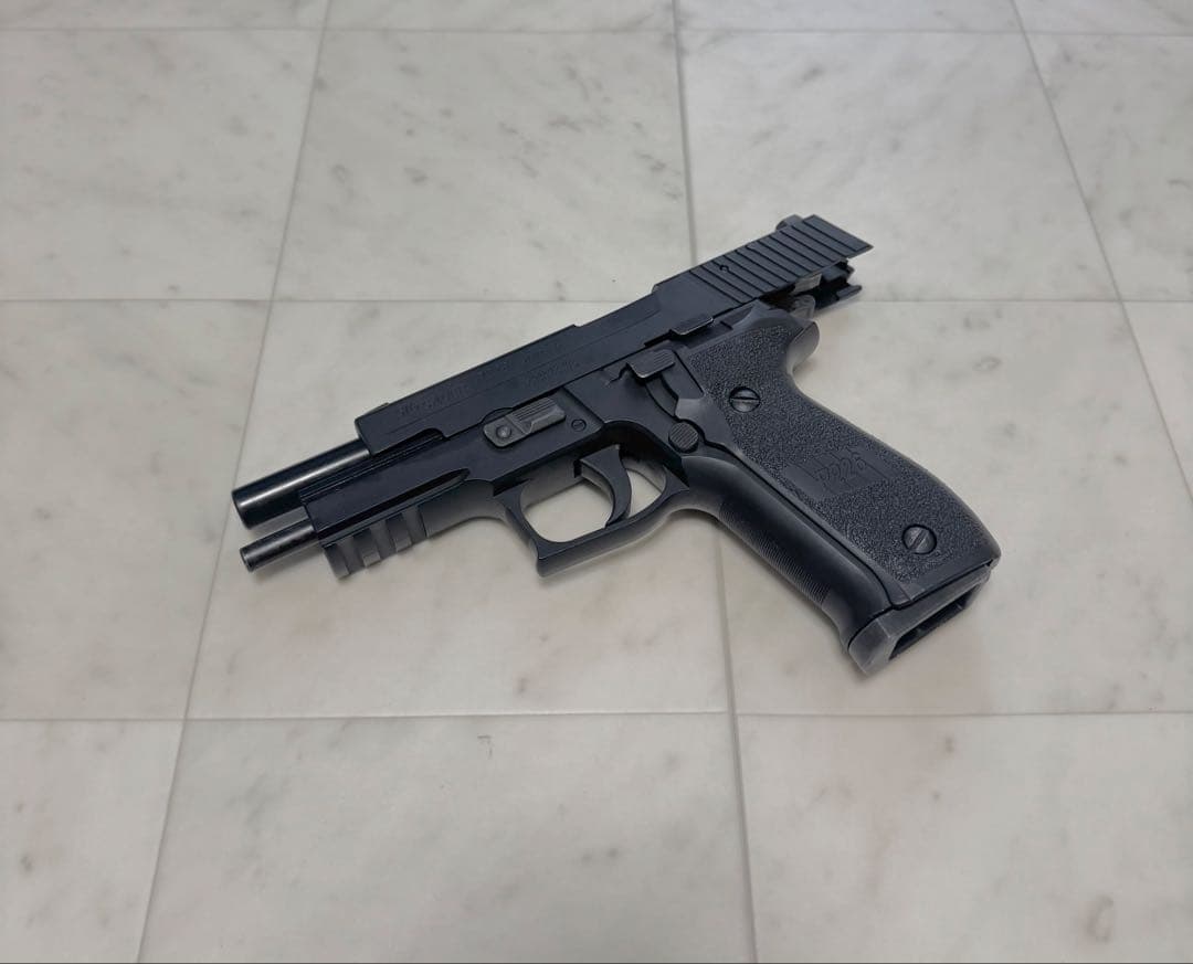 東京マルイ SIG SAUER P226 RAIL GBB ガスブロハンドガン