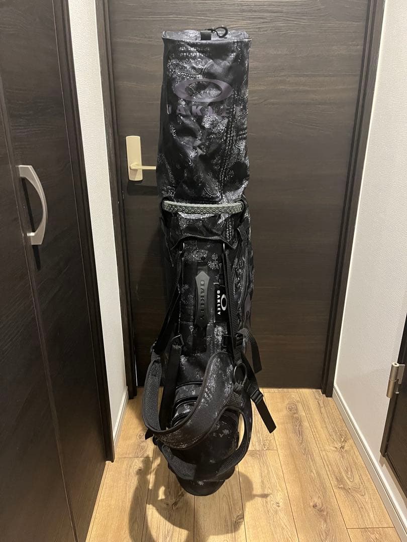 OAKLEY バンダナ柄 キャディバッグ