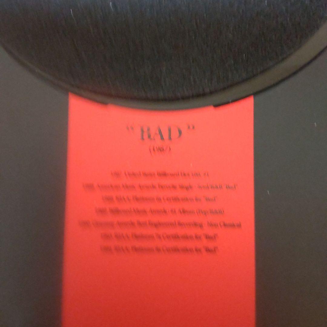 ホットイズ　マイケルジャクソン　バット版6分の1スケールフィギュア