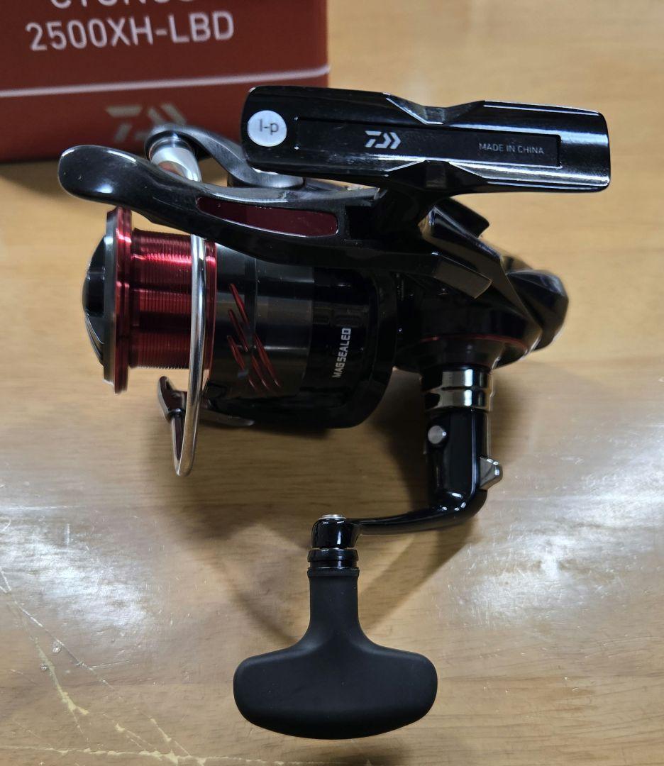 ダイワ　23シグナス2500XH-LBD レバーブレーキリール