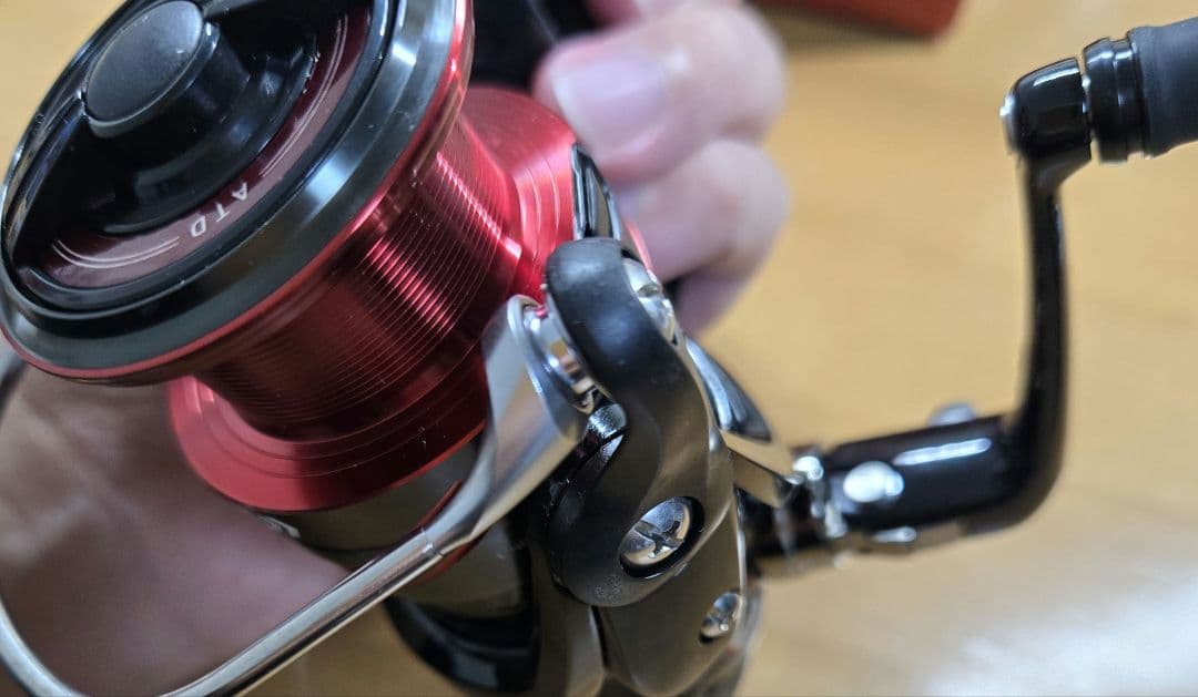 ダイワ　23シグナス2500XH-LBD レバーブレーキリール