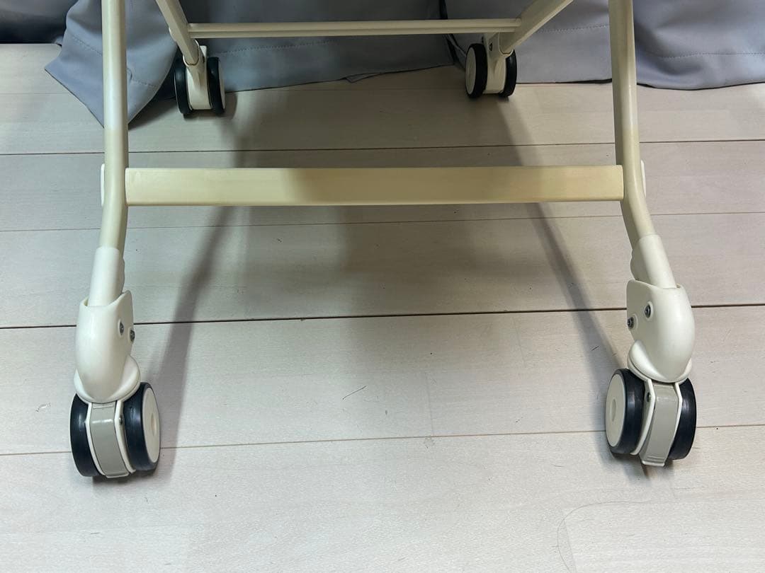 ネムリラ　オートスイング　電動ハイローチェア