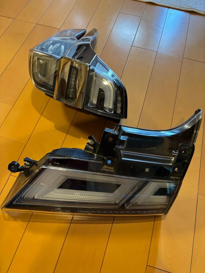 （Hana!!） ヴェルファイア30系後期純正通常テールランプ4点