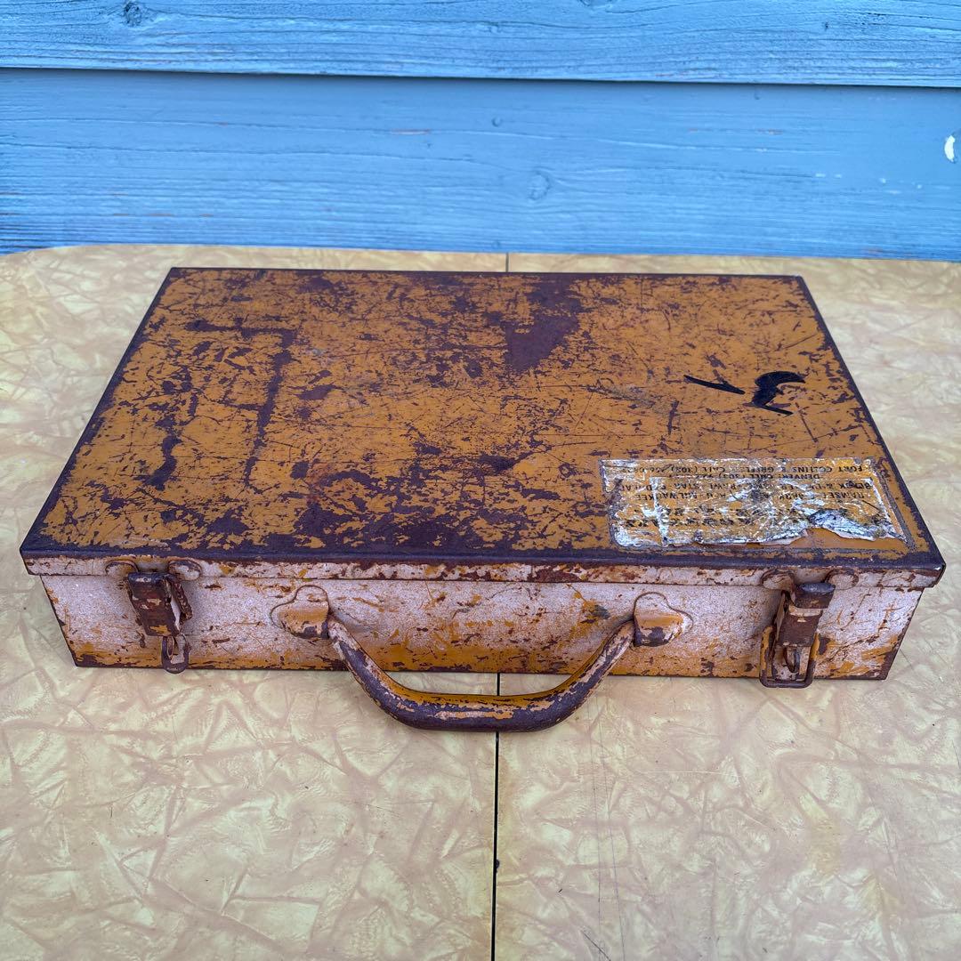 USA VINTAGE メタルキャビネット 工具箱 パーツケース