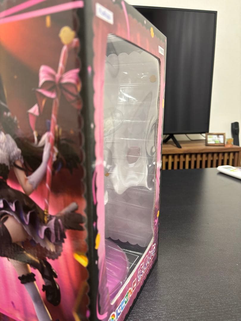 【新品未開封品】夜見れな 1/7スケールフィギュア　にじさんじ