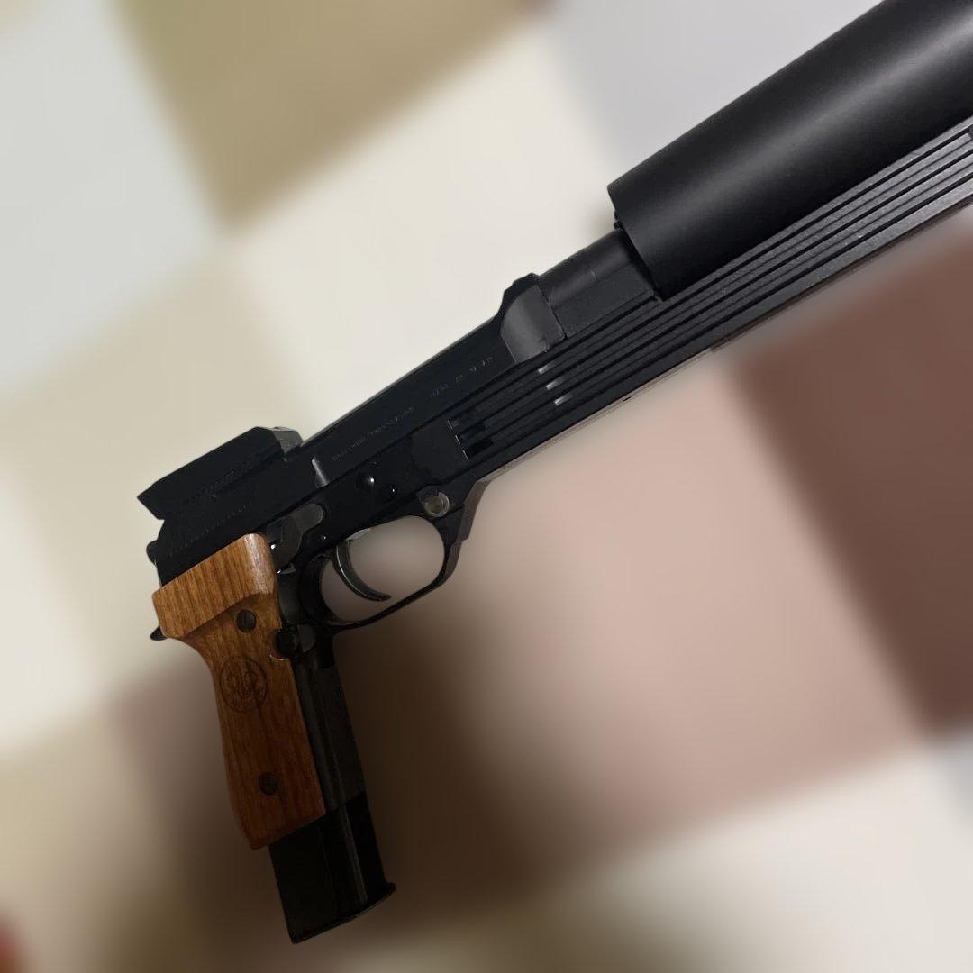 MGCサプレッサー付きガスガン