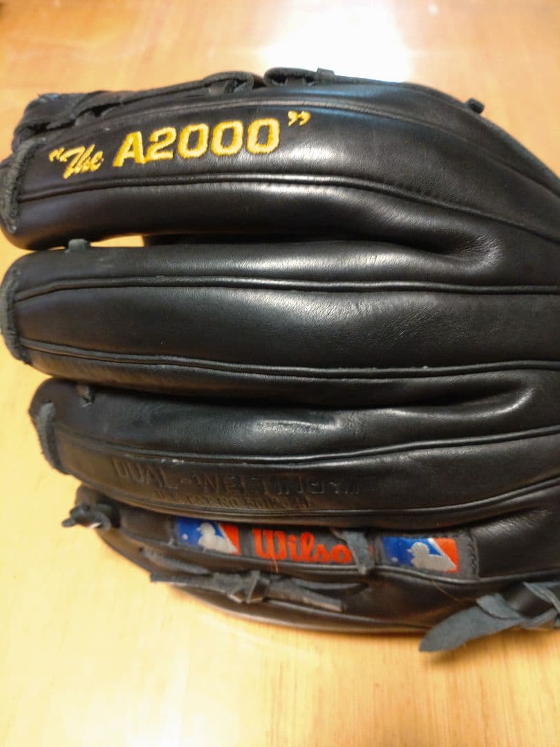 Wilson A2000 硬式グローブ 黒