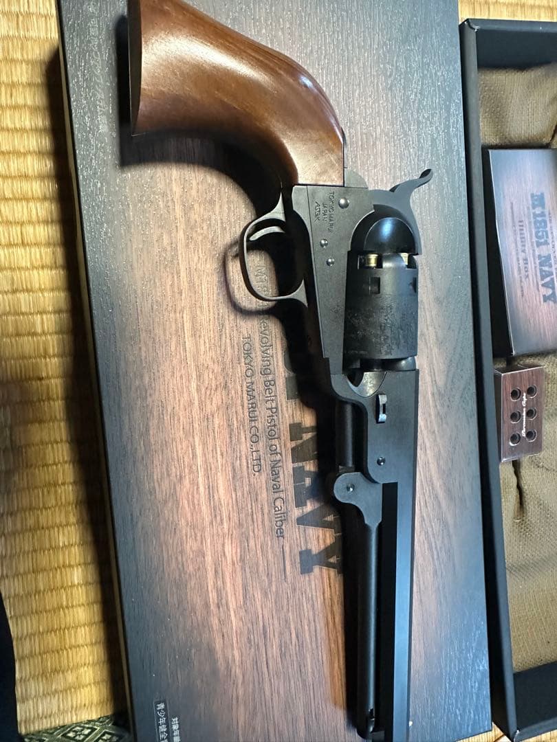 東京マルイ　m1851 navy リボルバー 予備シリンダー付き