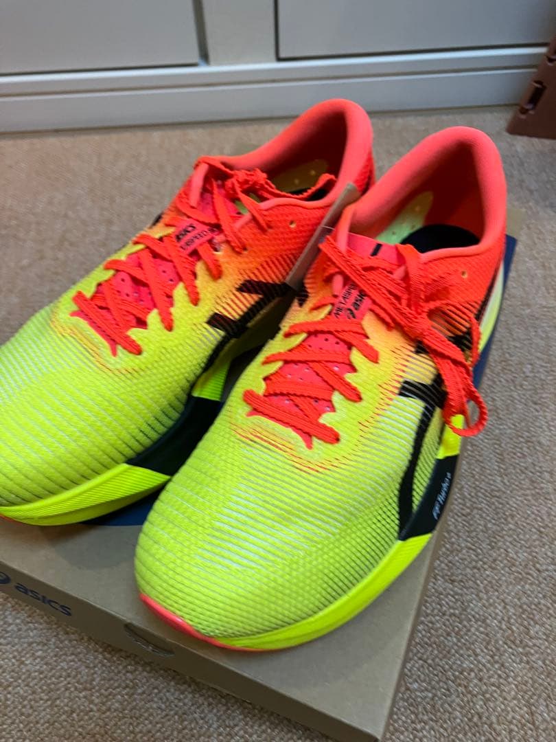 新品 アシックス メタスピード スカイ パリ 26.0cm イエロー