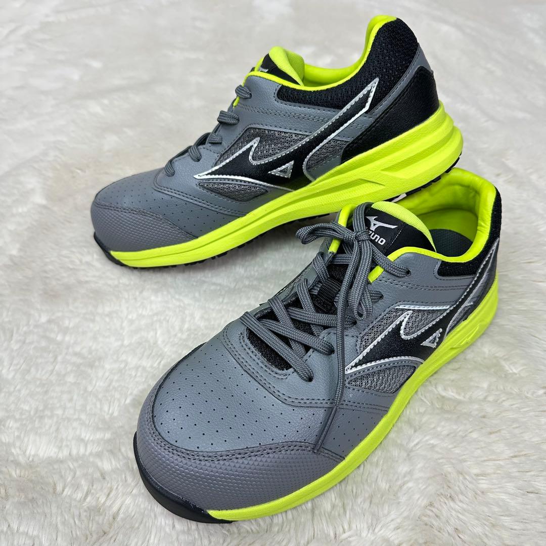 新品✨ミズノ安全靴24.5cm軽量グレー×蛍光緑JSAA A種作業靴 スニーカー