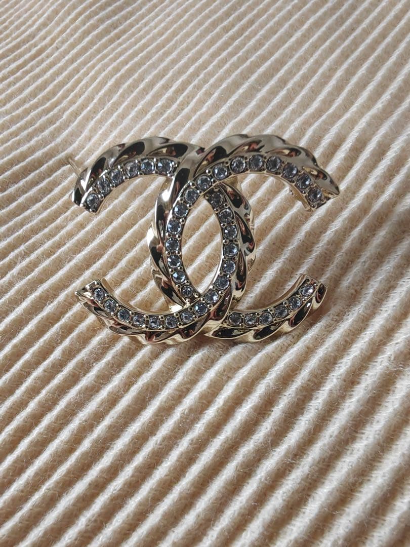 ★CCマーク★ ゴールド クリスタル ブローチ