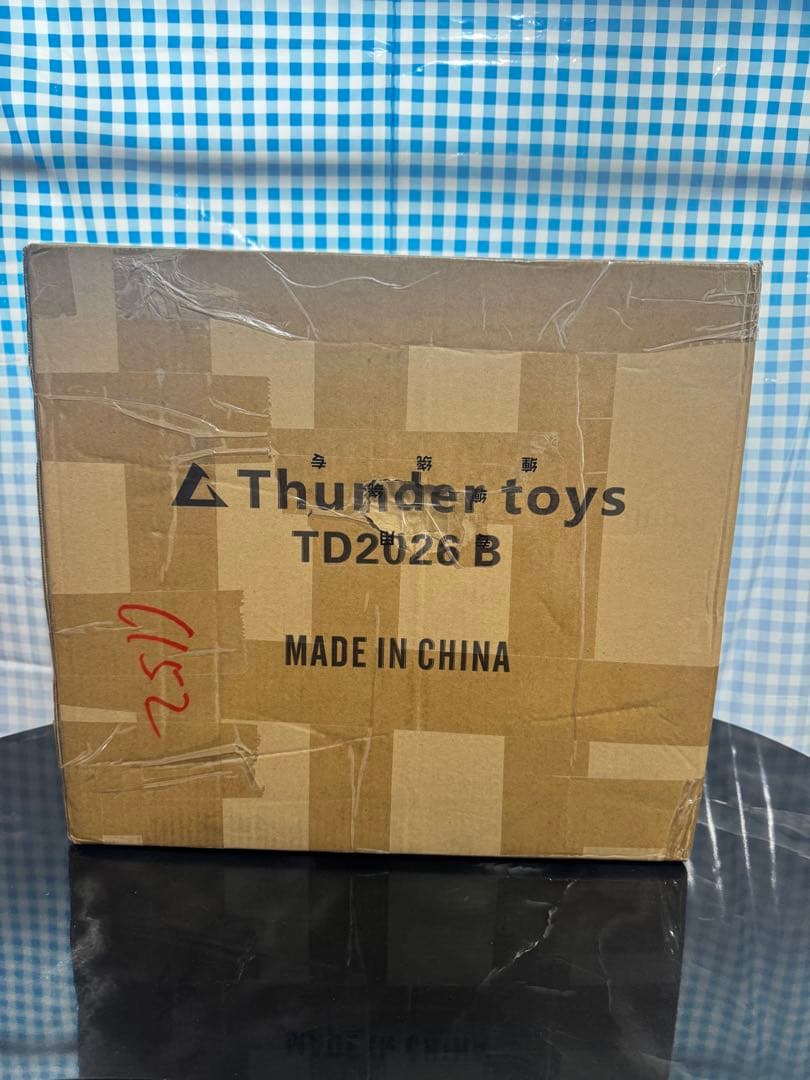 新品 フィギュア ヴァルキリー & ペガサス アベンジャーズ