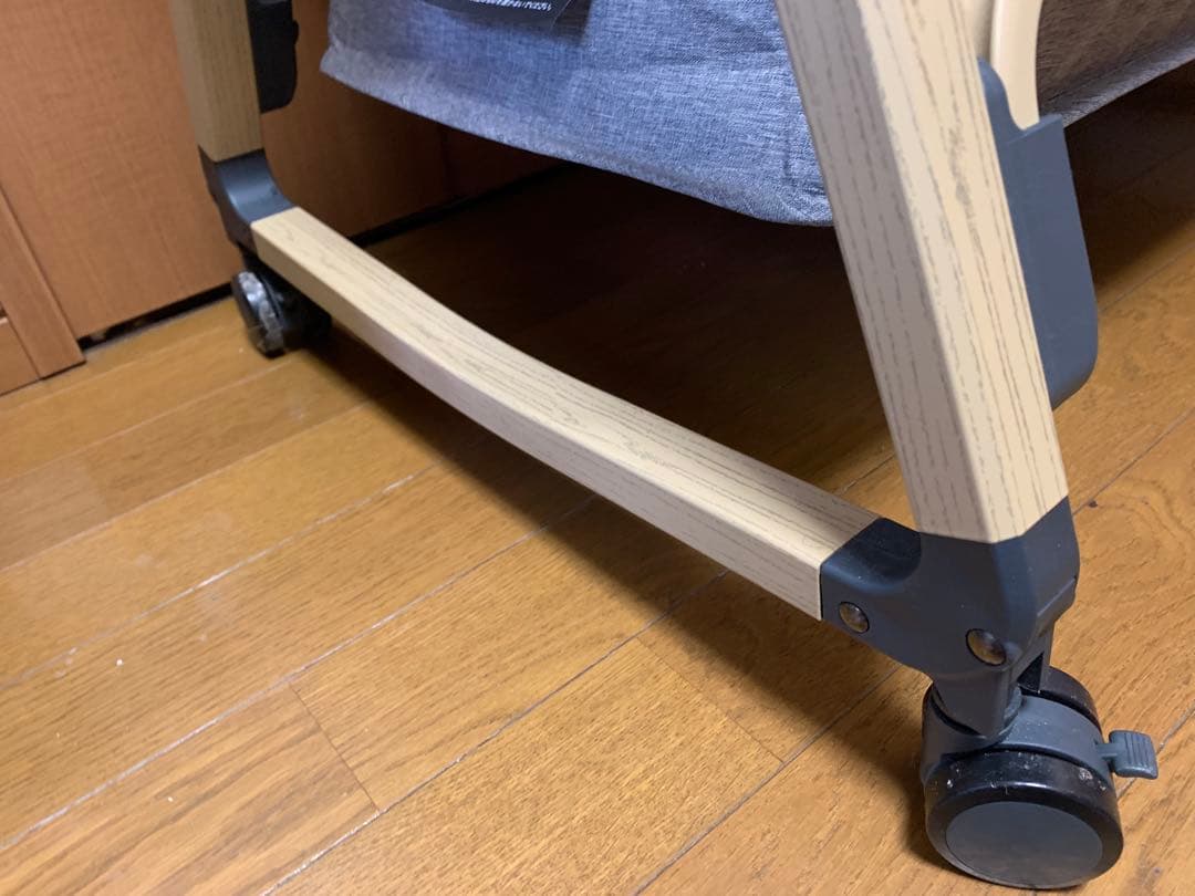 ベビーベッド　HZDMJ 送料込み　折りたたみベビーベッド