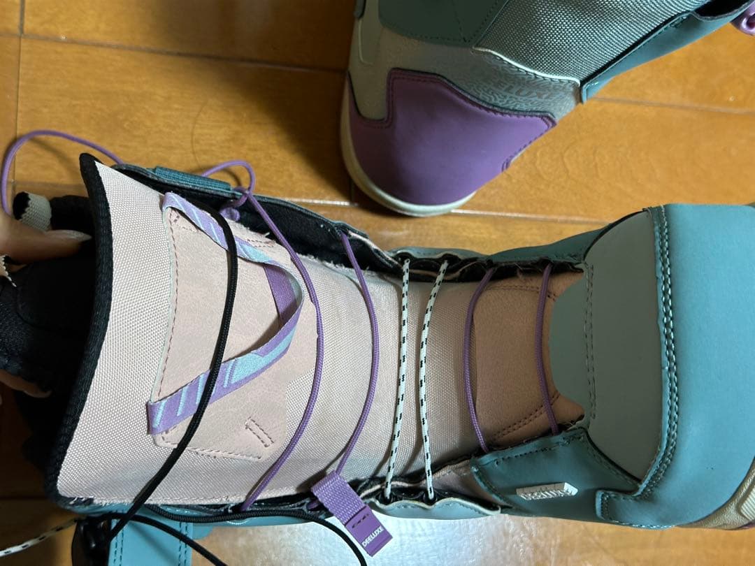 DEELUXE ID スノーボードブーツ (女性用)