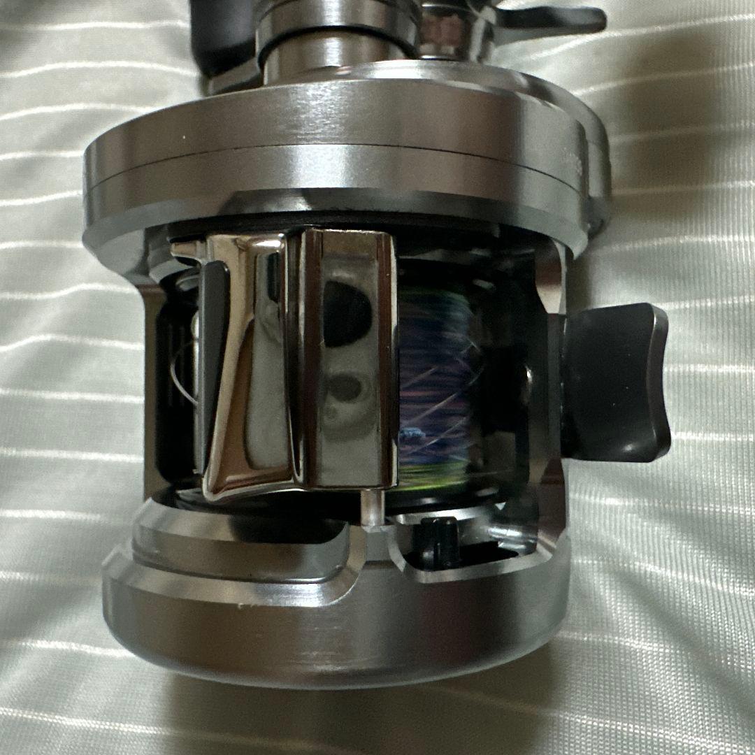 リール SHIMANO CALCUTTA CONQUEST DC 200HG