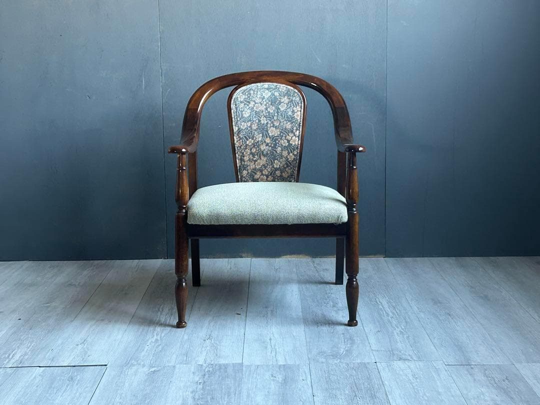 ④　リメイク品　尾州生地　ホワイト座面　カリモク　コロニアル　アームソファ　NI