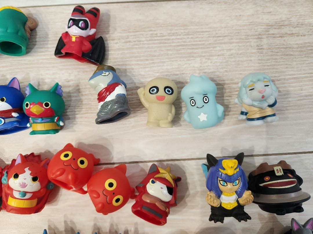 妖怪ウォッチ　指人形　ソフビ　まとめ売り　83体　エンマ　ぬらりひょん　カイラ