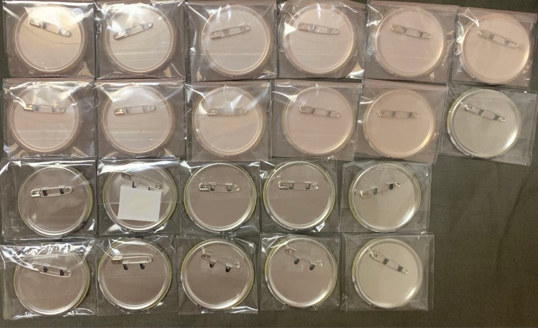 【22点】ブレマイ 壱川春日 缶バッジ パソソン