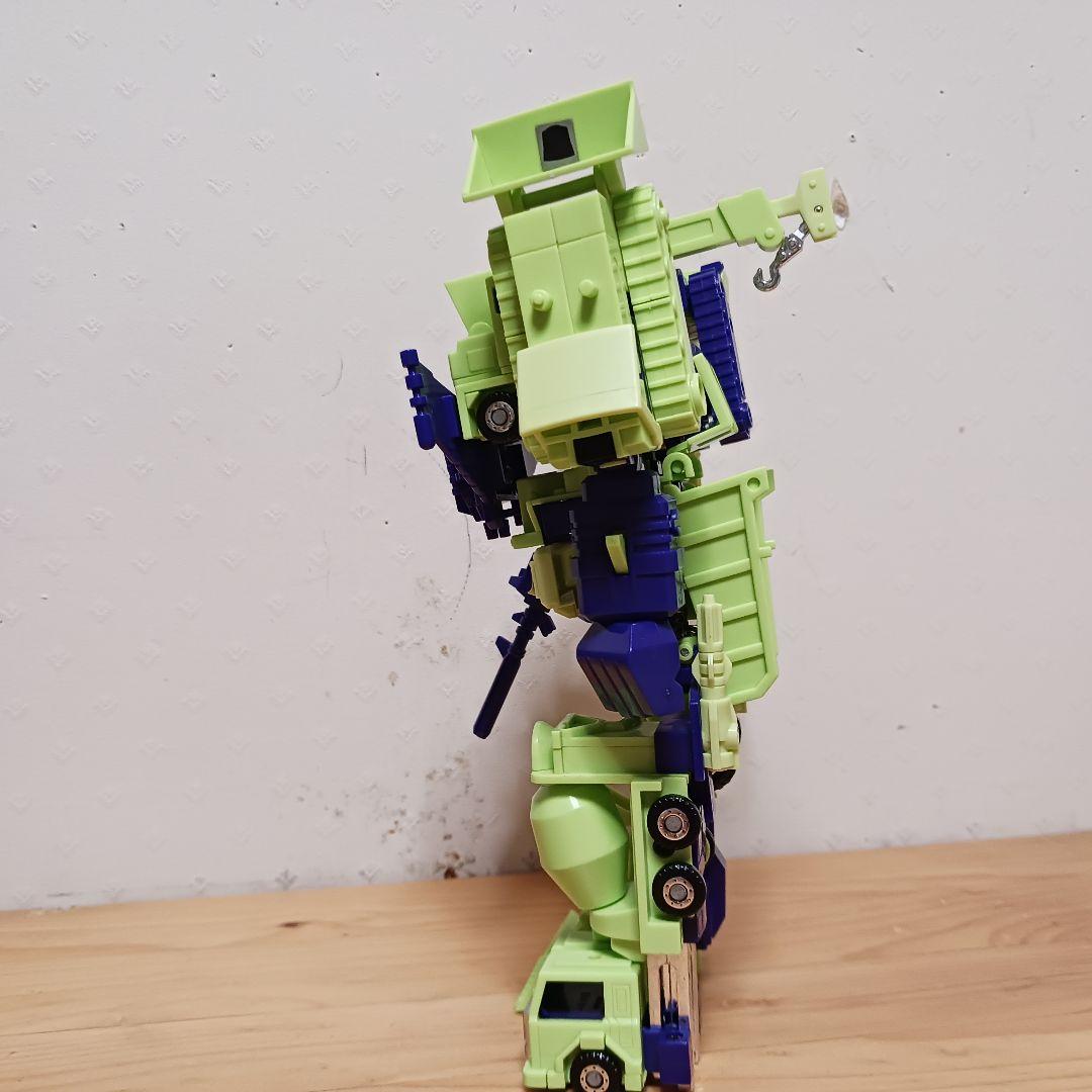 トランスフォーマー　デバスター　ビルドロン　復刻版　G1
