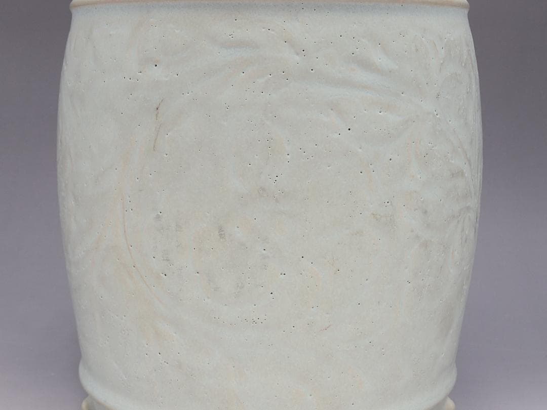 青釉 陽刻花紋 置物 時代唐物 高さ約21.7cm