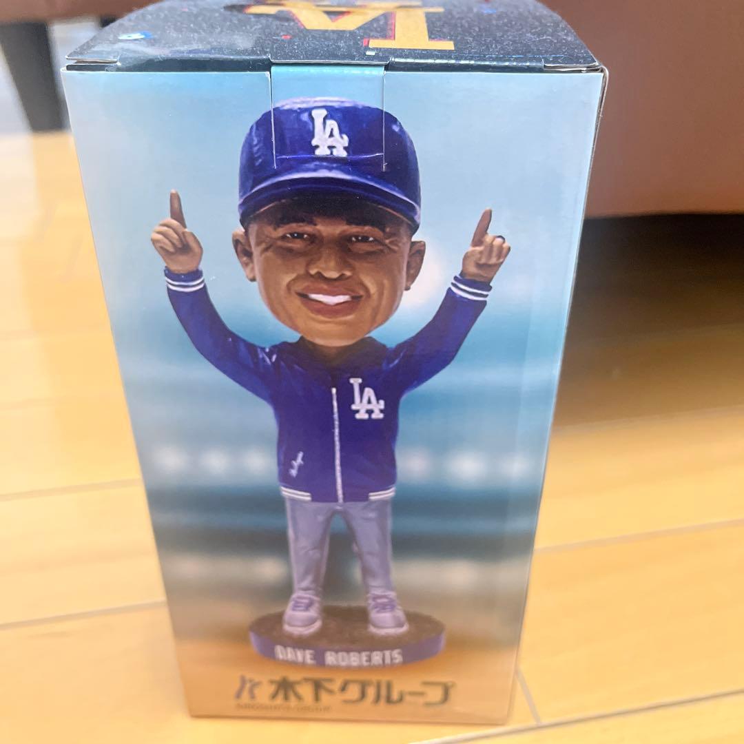 ロサンゼルス・ドジャース デイブ・ロバーツ フィギュア