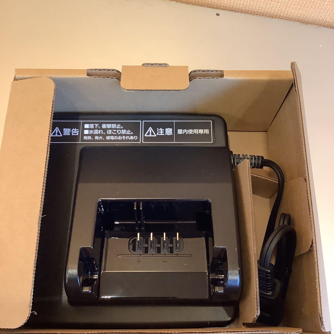 【新品】Panasonic NKJ074Z 電動自転車用充電器