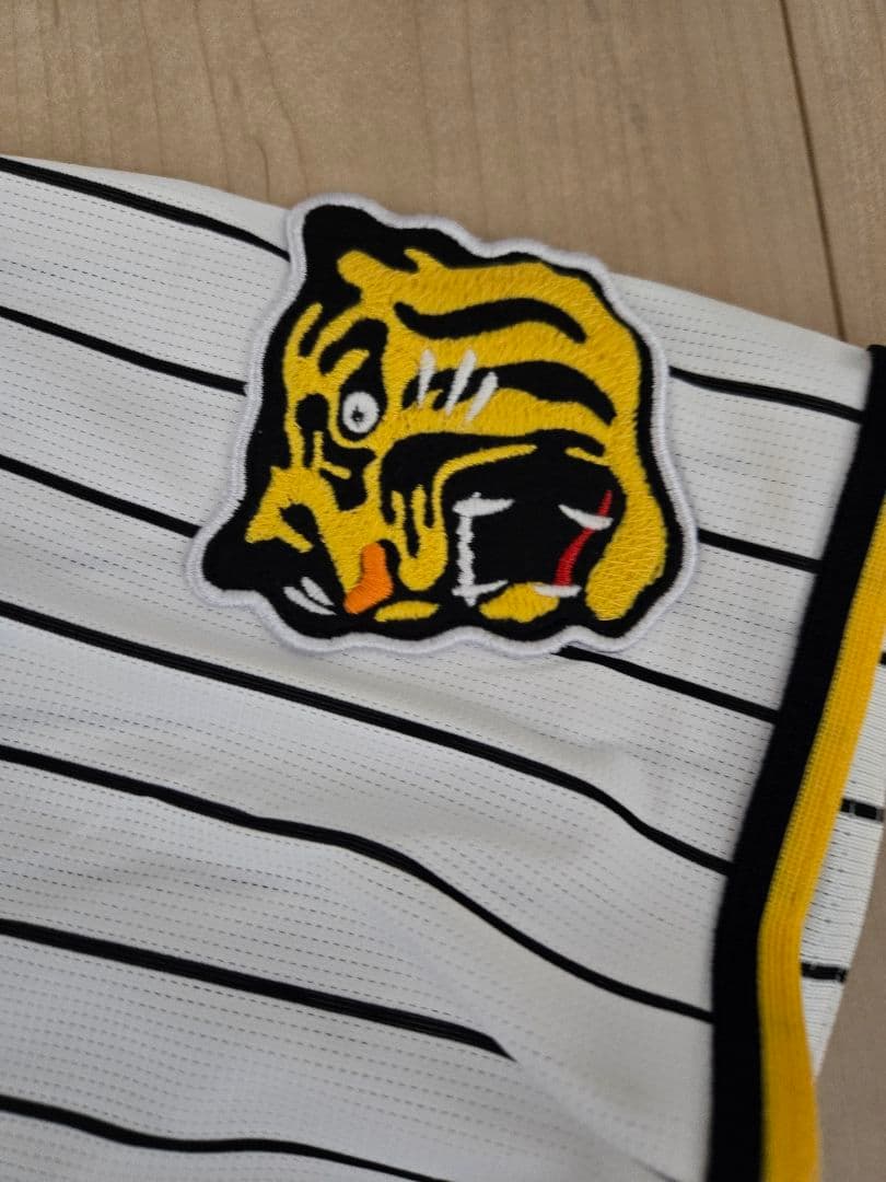 阪神タイガース レプリカチャンピオンユニフォーム2023年 佐藤選手サイズS