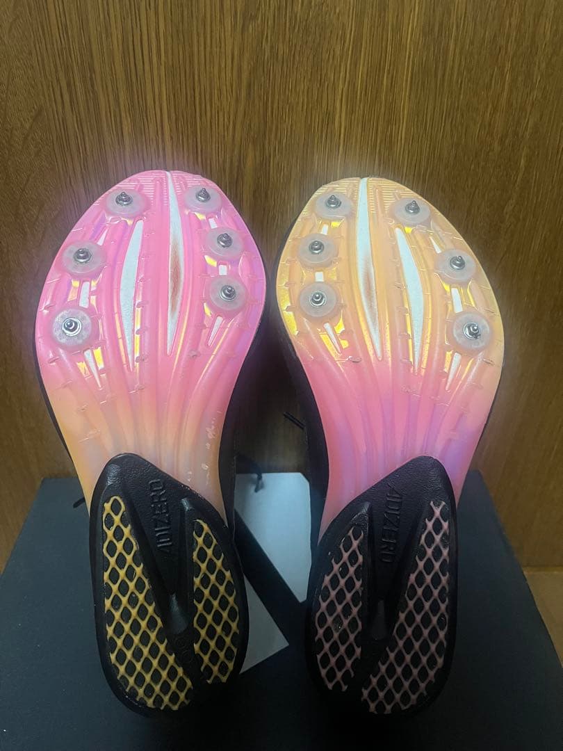 adizero アバンチ　24.0