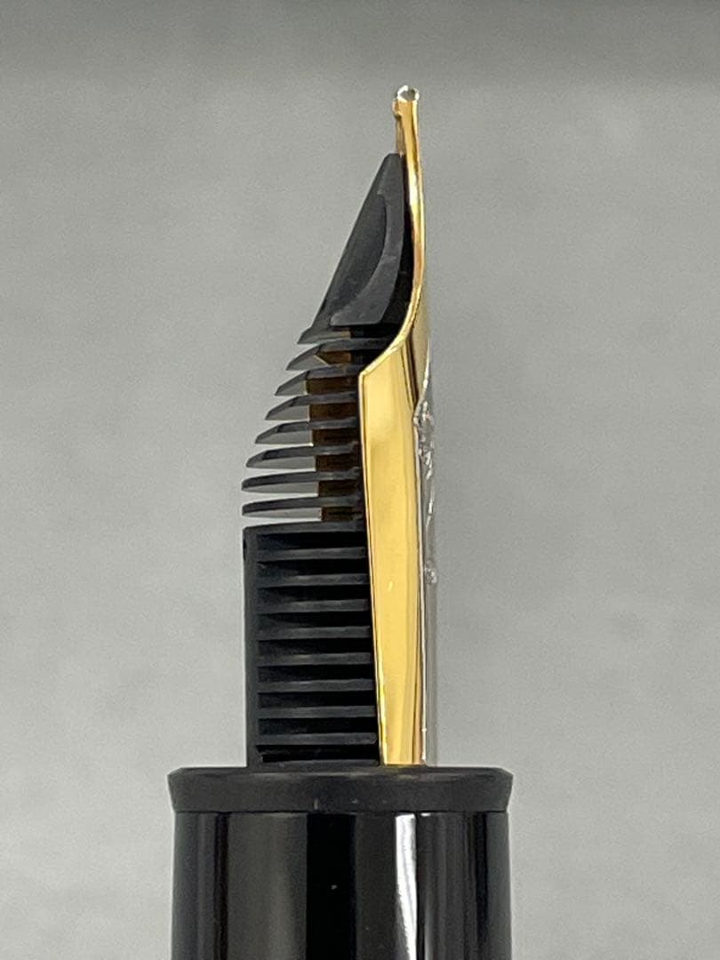 【MINT】モンブラン万年筆 No.149 18k ヘミングウェイ型ペン芯