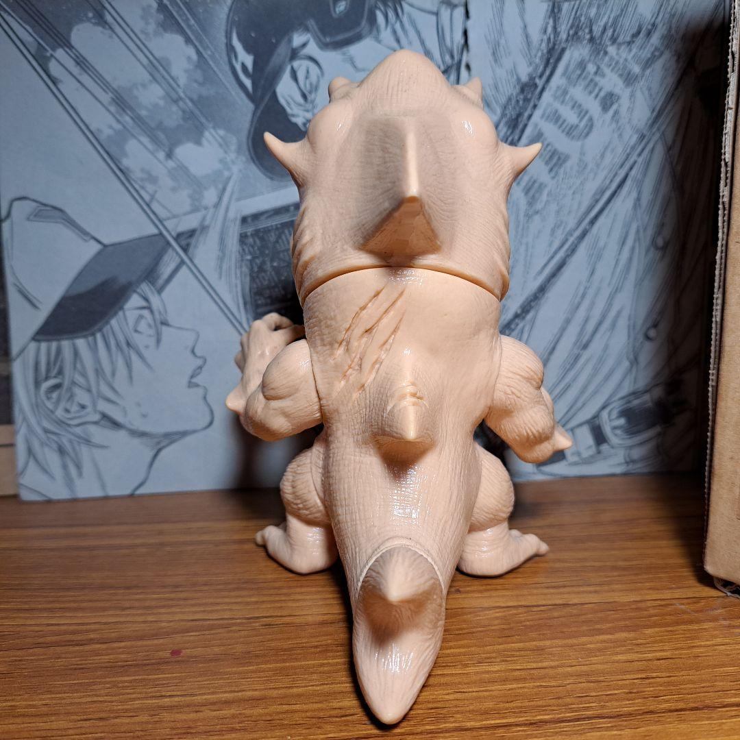 日本製　肌色成型　箱あり　ソフビ　虎鮫　48h creature スタジオ