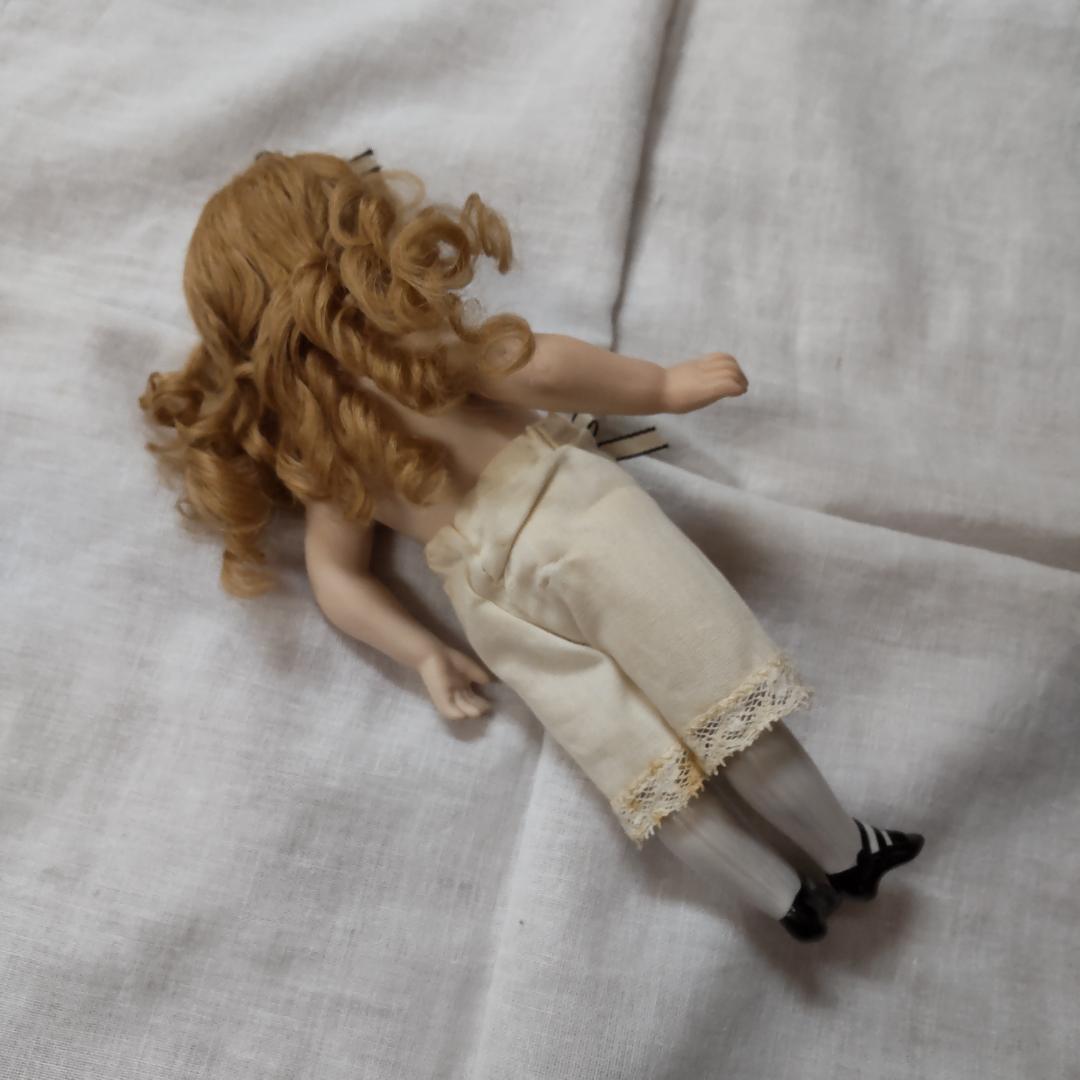 ミニョネット　アンティークドールリプロ　人形　シモン&ハルビック　リボン