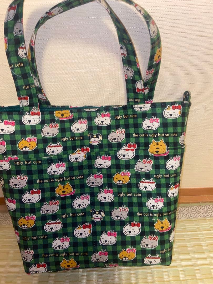 トートバッグ　猫柄　犬柄　春幸秋