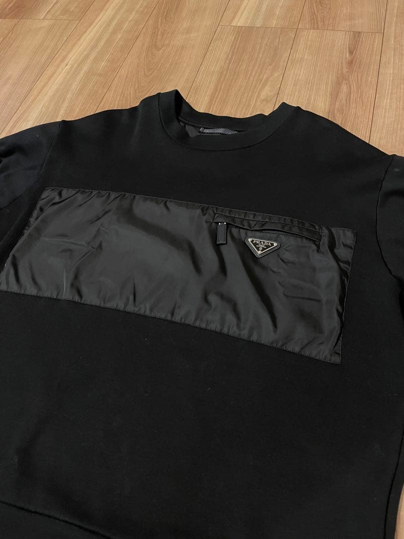 プラダ　スウェット　三角ロゴ　Re-Nylon PRADA トレーナー　ニット