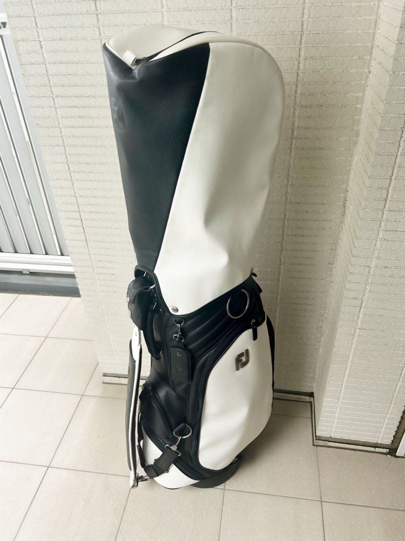 梅ちゃん専用【希少デザイン】 Foot Joy キャディバッグ 白×黒