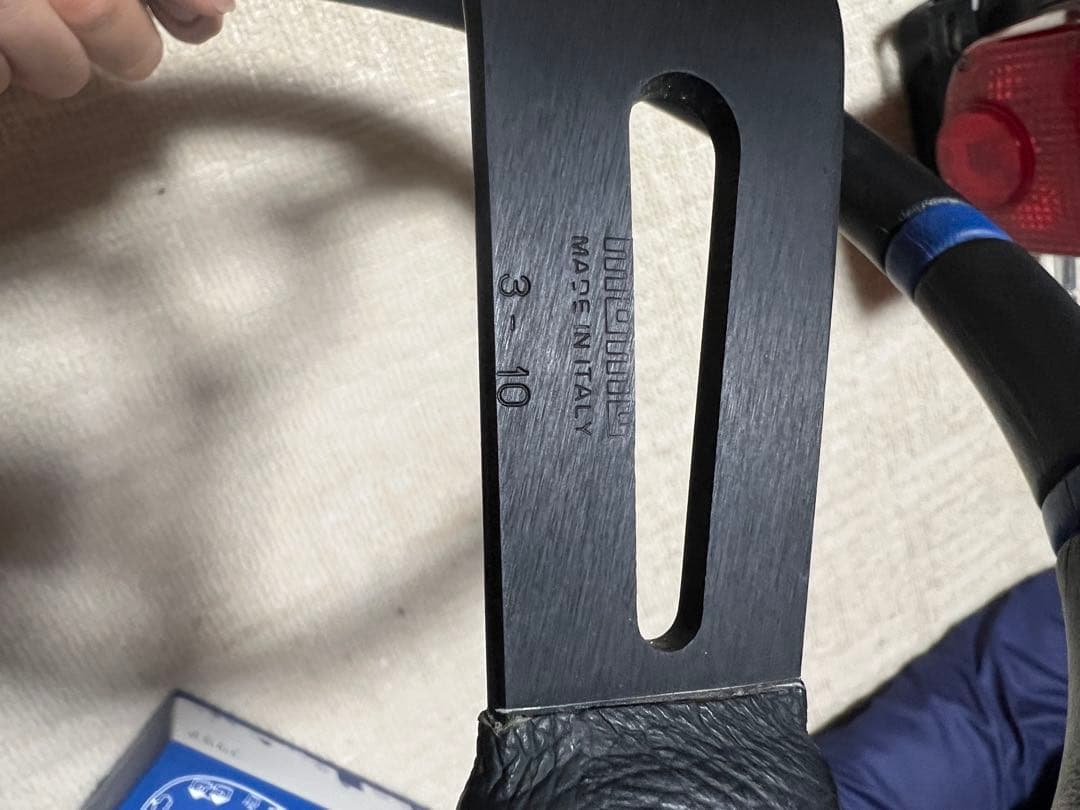 momo ステアリング ドリフティング33π